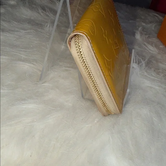 Louis Vuitton EUC Golden Yellow Zip Wallet, box, cloth bag included, - Picture 4 of 7